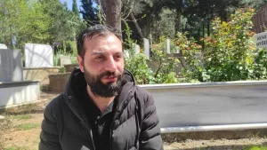 İSTANBUL (AA) – Sultanbeyli'de bir şantiye alanında yağmur suyu dolan