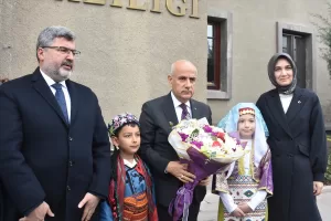 AFYONKARAHİSAR (AA) – Tarım ve Orman Bakanı Vahit Kirişci, Afyonkarahisar