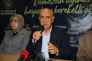 SİVAS (AA) – Tarım ve Orman Bakanı Vahit Kirişci, depremzedelere