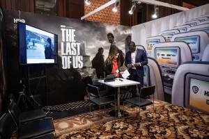 - APEX İçerik Pazarı, uçak içi eğlence içerik üreticileri ve