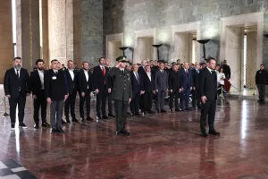 TRABZON (AA) – Trabzonspor Kulübü Yönetim Kurulu, Anıtkabir'i ziyaret etti.