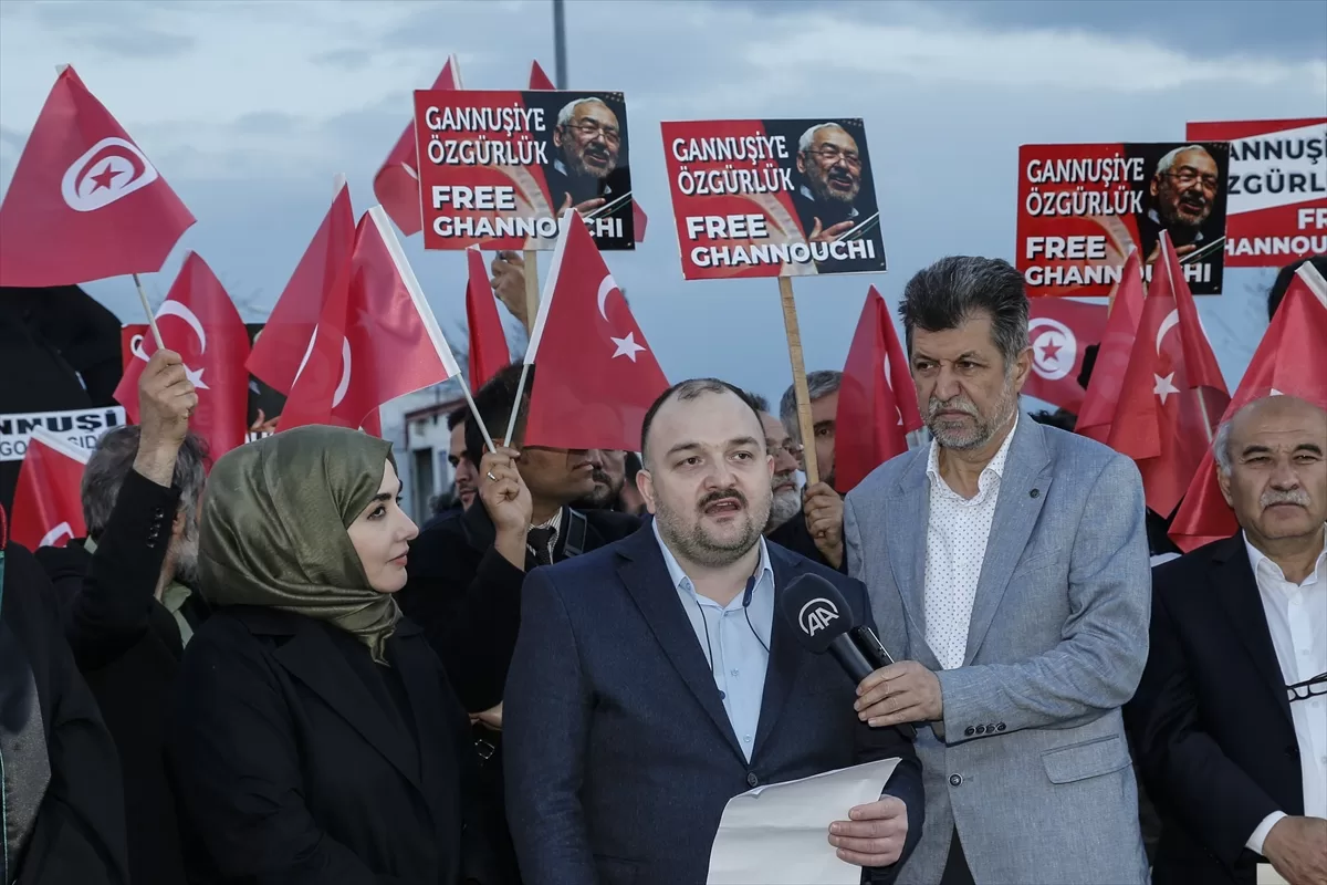 Tunus'ta Nahda lideri Gannuşi'nin tutuklanması Ankara'da protesto edildi