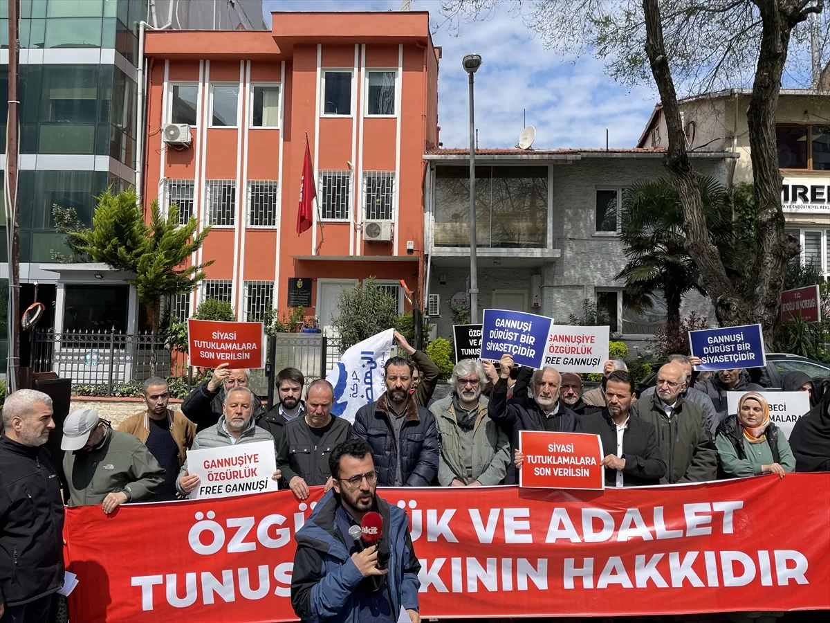 Tunus'un İstanbul Başkonsolosluğu önünde Raşid el-Gannuşi protestosu