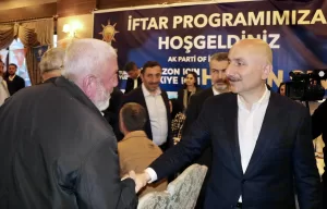 - "Karşımızdaki vizyonsuzlara iş bilmezlere öyle bol keseden hesapsız atanlara