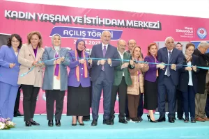 - "Cumhurbaşkanı Recep Tayyip Erdoğan liderliğinde AK Parti kadroları çok