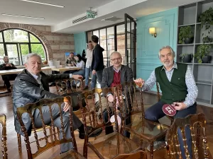 - Necip Fazıl Kısakürek, Sezai Karakoç, Abdülhak Şinasi Hisar, İskender