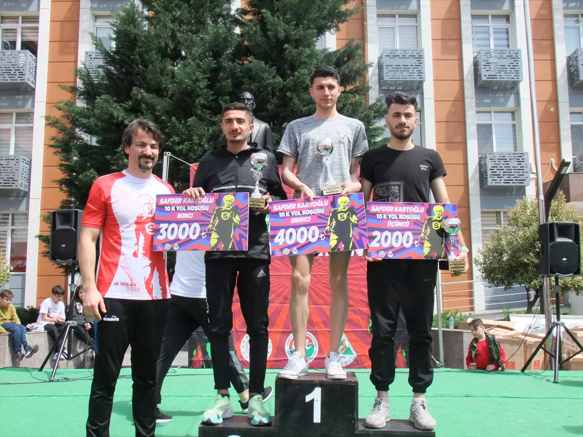 Zonguldak'ta 2. Ulusal Devrek Safder Kartoğlu Yarı Maratonu koşuldu