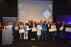 ANTALYA (AA) – Antalya'da düzenlenen "Uluslararası Turizm Filmleri Festivali"nde ödüller