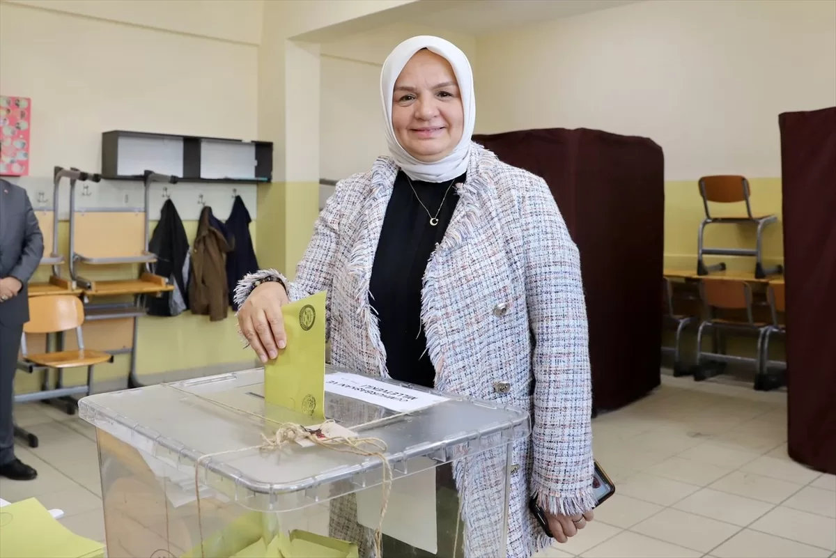 DÜZCE (AA) – AK Parti Genel Merkez Kadın Kolları Başkanı