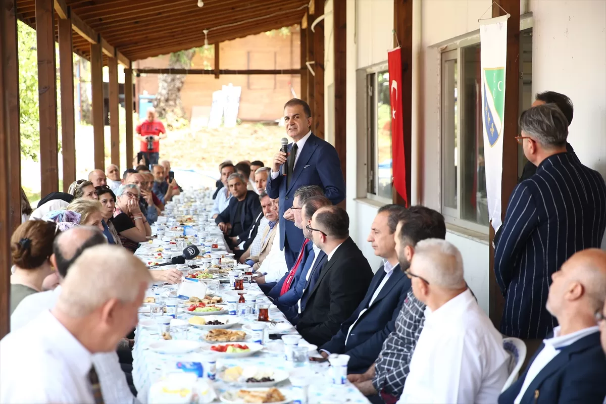 AK Parti Sözcüsü Çelik, Adana'da Bosnalılarla buluştu: