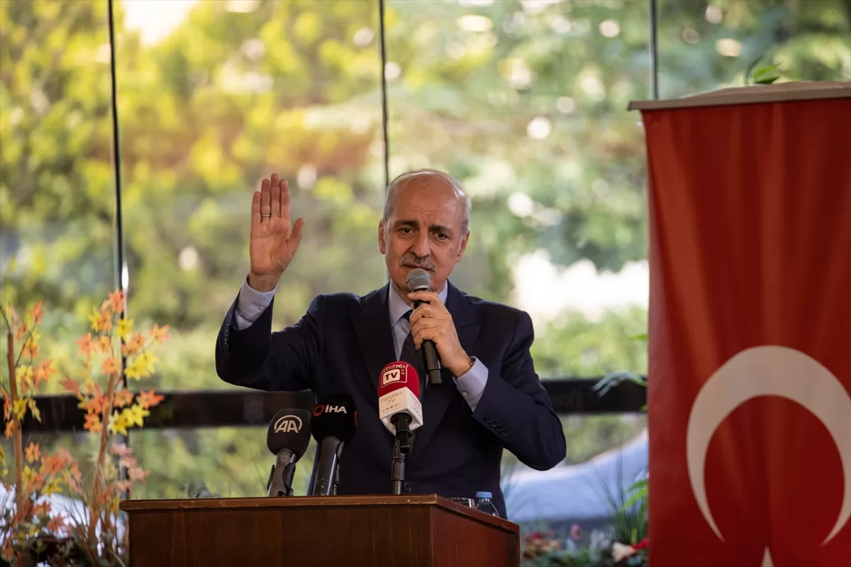 AK Parti'li Kurtulmuş, STK Temsilcileri ve Kanaat Önderleriyle İstişare Toplantısı'nda konuştu: