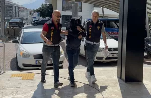 ANTALYA (AA) – Antalya'nın Alanya ilçesinde bıçakla öldürdüğü annesinin cesedini