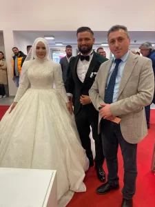 KÖLN (AA) – Almanya'da yaşayan Aslı ve Mikail Kaba, nikah