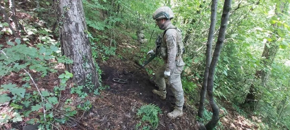 Amanos Dağları'nda terör örgütü PKK'ya ait depo bulundu