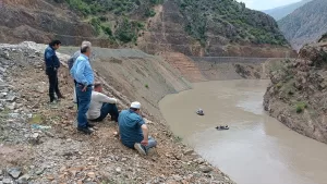 ARTVİN (AA) – Artvin'in Şavşat ilçesinde kamyonuyla düştüğü Çoruh Nehri'nde