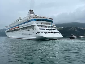 BARTIN (AA) – Rusya'nın Soçi kentinden hareket eden "Astoria Grande"