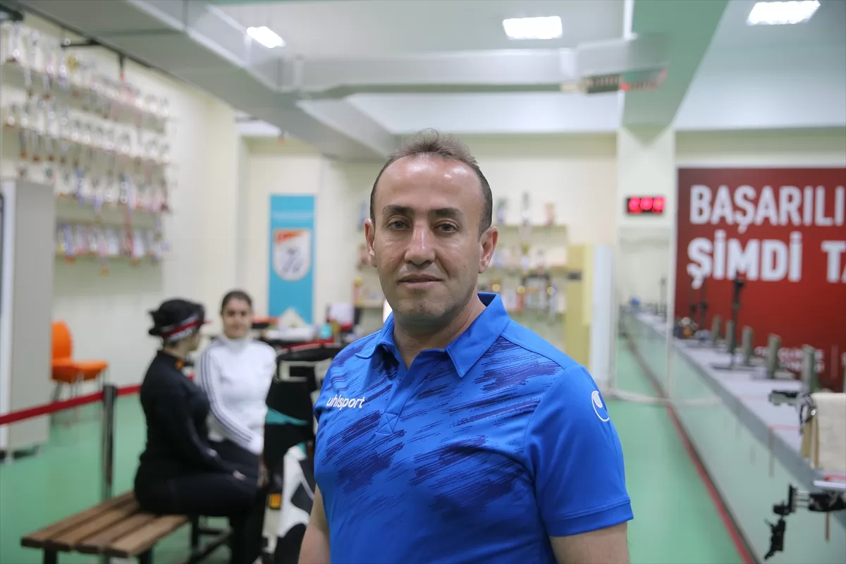 Atıcılıkta 17 Türkiye rekoru sahibi Berfin, dünya şampiyonluğu hedefiyle çalışıyor