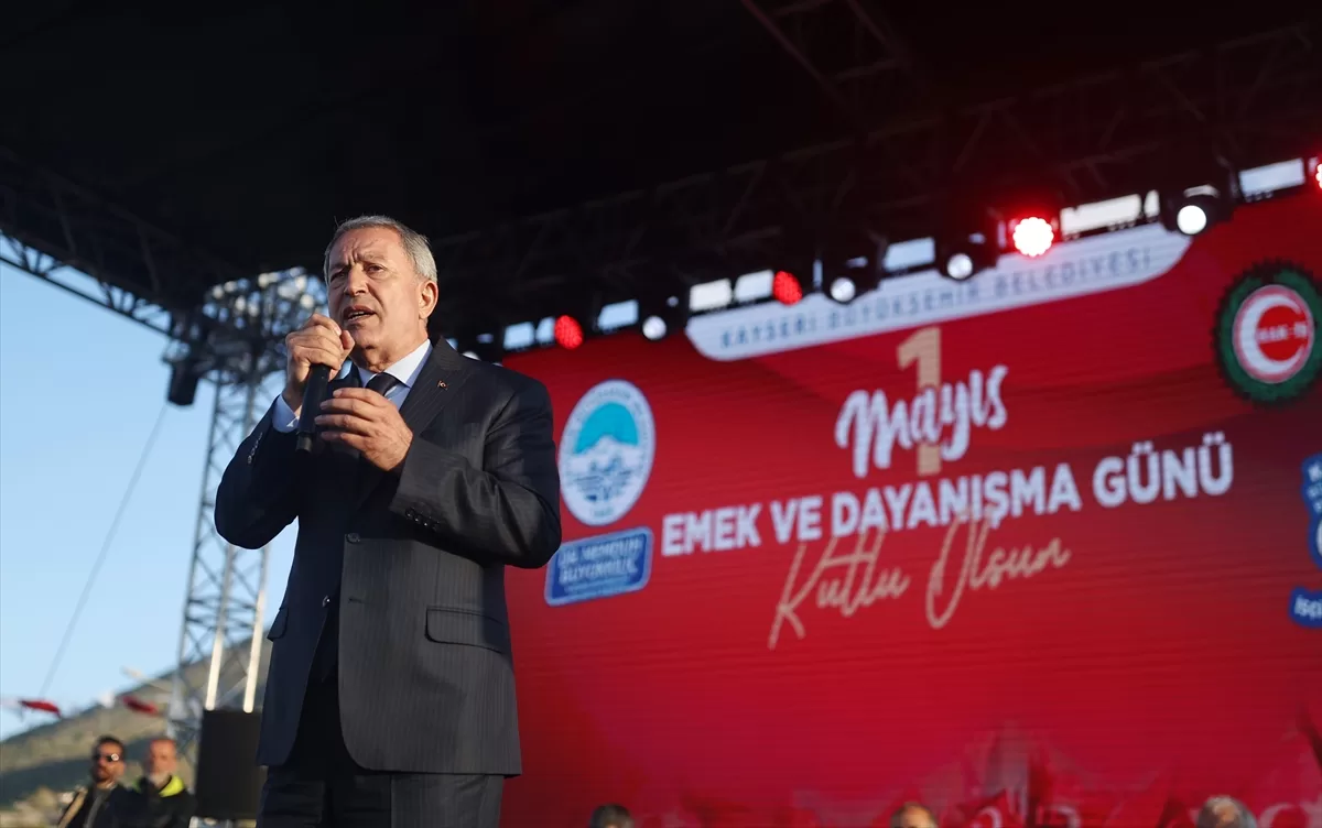 Bakan Akar, “1 Mayıs Emek ve Dayanışma Günü” etkinliğinde konuştu: