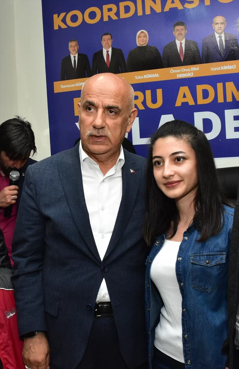 Bakan Kirişci, AK Parti Afşin Seçim Ofisi'nde konuştu: