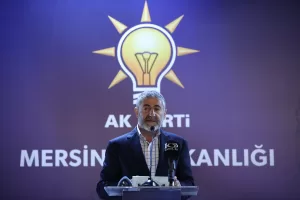 - "AK Parti olarak Cumhurbaşkanı'mızın önderliğinde siyasetimizi hizmetle taçlandırıyoruz"