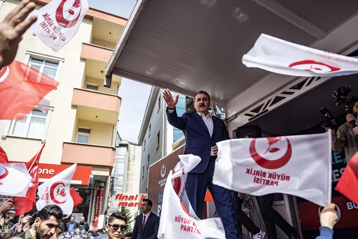 BBP Genel Başkanı Mustafa Destici, Sancaktepe'de vatandaşlarla buluştu: