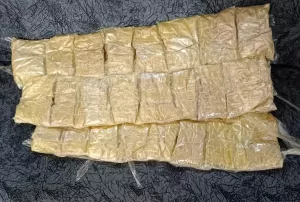 BİTLİS (AA) – Bitlis'in Tatvan ilçesinde otobüste seyahat eden 2