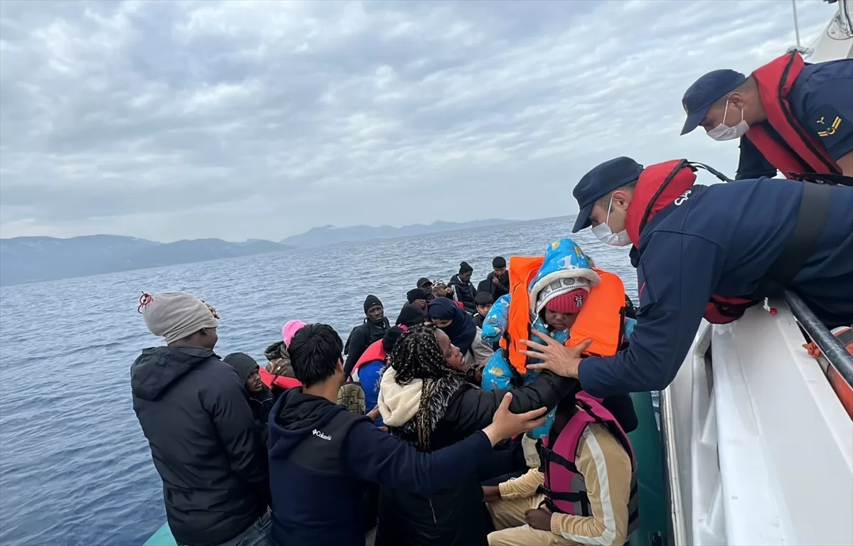 Bodrum açıklarında 30 düzensiz göçmen kurtarıldı