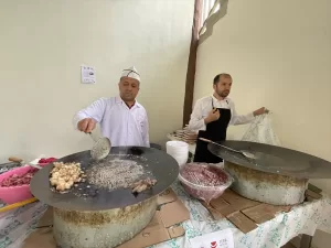 - Etkinlikte 7 saniyede pişirilen coğrafi işaretli Gölhisar kavurmasının tanıtımı