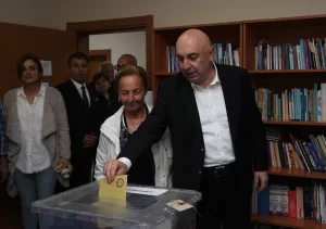 SAKARYA (AA) – CHP Grup Başkanvekili Engin Özkoç, Cumhurbaşkanı Seçimi'nin