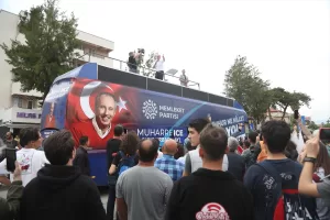 - "Ben diyorum ki bu memleketin ve Atatürkçülerin sigortası Memleket