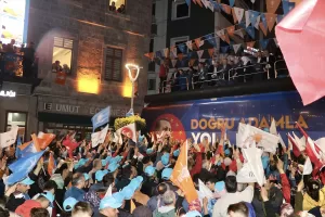 TRABZON (AA) – Ulaştırma ve Altyapı Bakanı Adil Karaismailoğlu, "Önümüzde