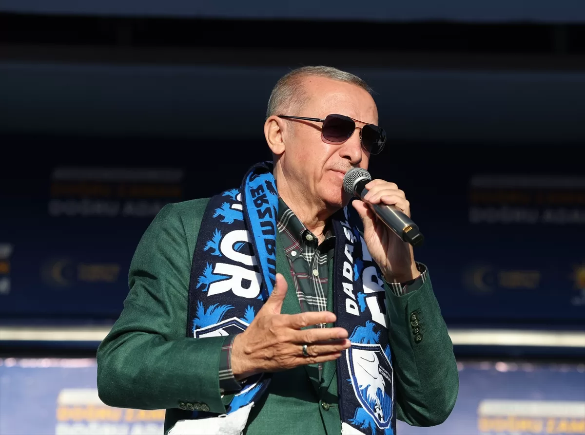 Cumhurbaşkanı ve AK Parti Genel Başkanı Erdoğan partisinin Erzurum mitinginde konuştu: (1)