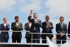 - "Biz hizmet götürürken hiç kimsenin siyasi görüşüne, dinine, mezhebine