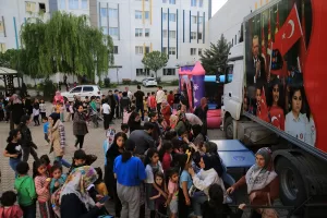 DİYARBAKIR (AA) – Cumhurbaşkanlığı İletişim Başkanlığı, Diyarbakır'da depremzede çocuklar için