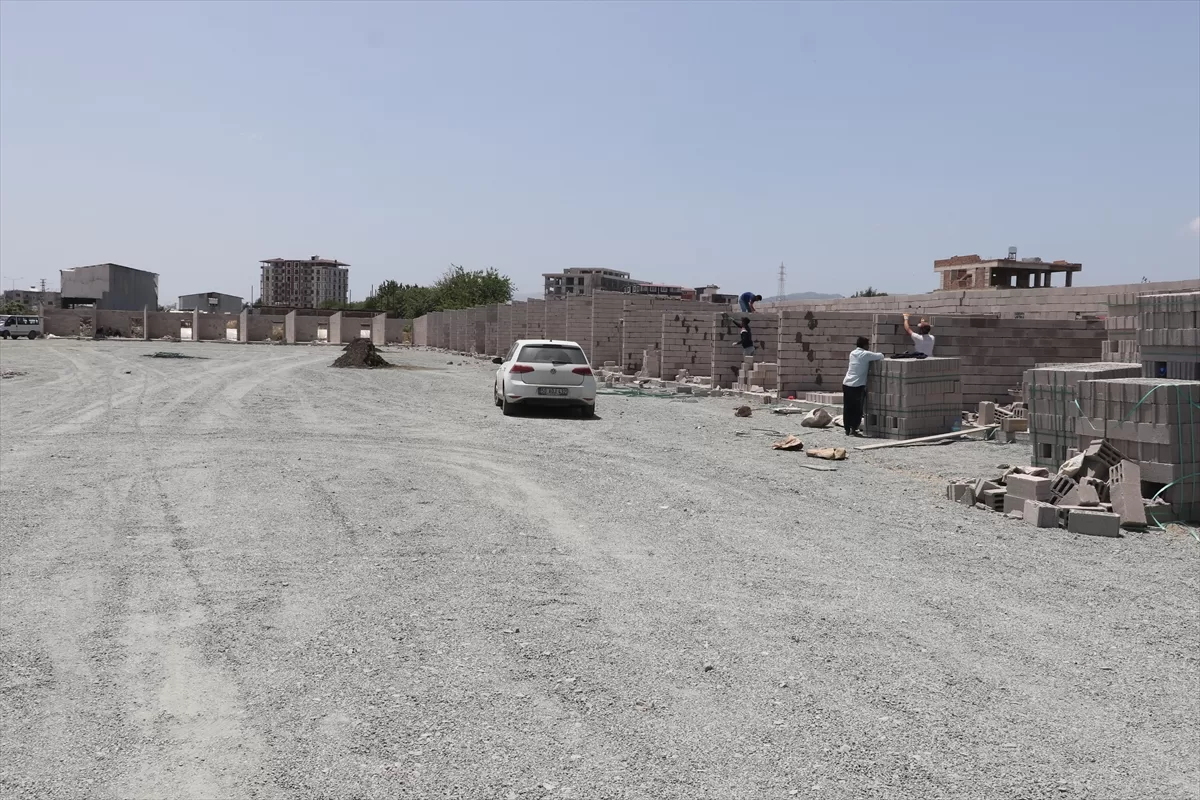 Depremden etkilenen Hatay'da “Nevşehir Kapadokya Sebze Hali”nin yapımı sürüyor