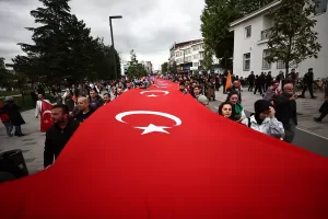 - AK Parti Genel Merkez Kadın Kolları Başkanı Ayşe Keşir'in