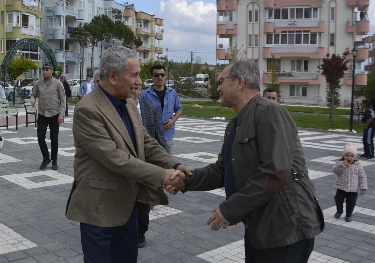 Eski TBMM Başkanı Bülent Arınç, Demirci ilçesini ziyaret etti