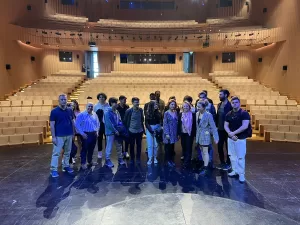 İSTANBUL (AA) – İstanbul'daki farklı üniversitelerden konservatuvar öğrencileri ve tiyatro