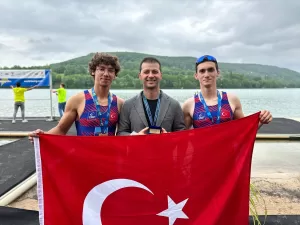 ANKARA (AA) – Fransa'da düzenlenen Gençler Avrupa Kürek Şampiyonası'nda mücadele