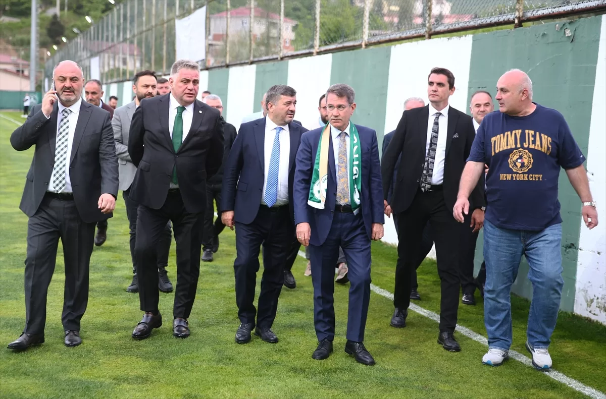 Giresunspor'da teknik direktör İrfan Buz ilk antrenmanına çıktı