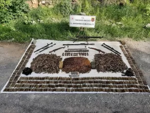 HAKKARİ (AA) – Hakkari’nin Çukurca ilçesi kırsalında silah ve mühimmat