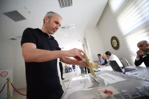 BAĞDAT (AA) – Irak'ta yaşayan Türk vatandaşları, 14 Mayıs 2023