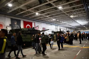 - MSB, geminin yeni rotasının İzmir olacağını açıkladı