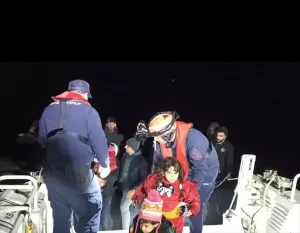 İZMİR (AA) – İzmir açıklarında, Yunanistan unsurlarınca Türk kara sularına