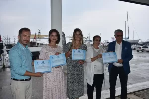 ANTALYA (AA) – Antalya'nın Kemer ilçesindeki bir marina ve 4