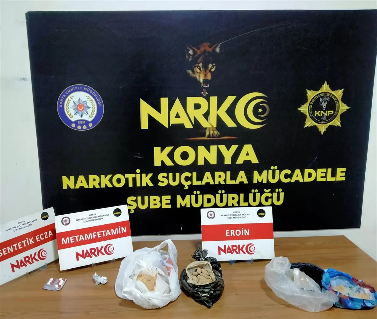 Konya'da yabancı uyruklu bir kişinin midesinden 300 gram uyuşturucu çıktı