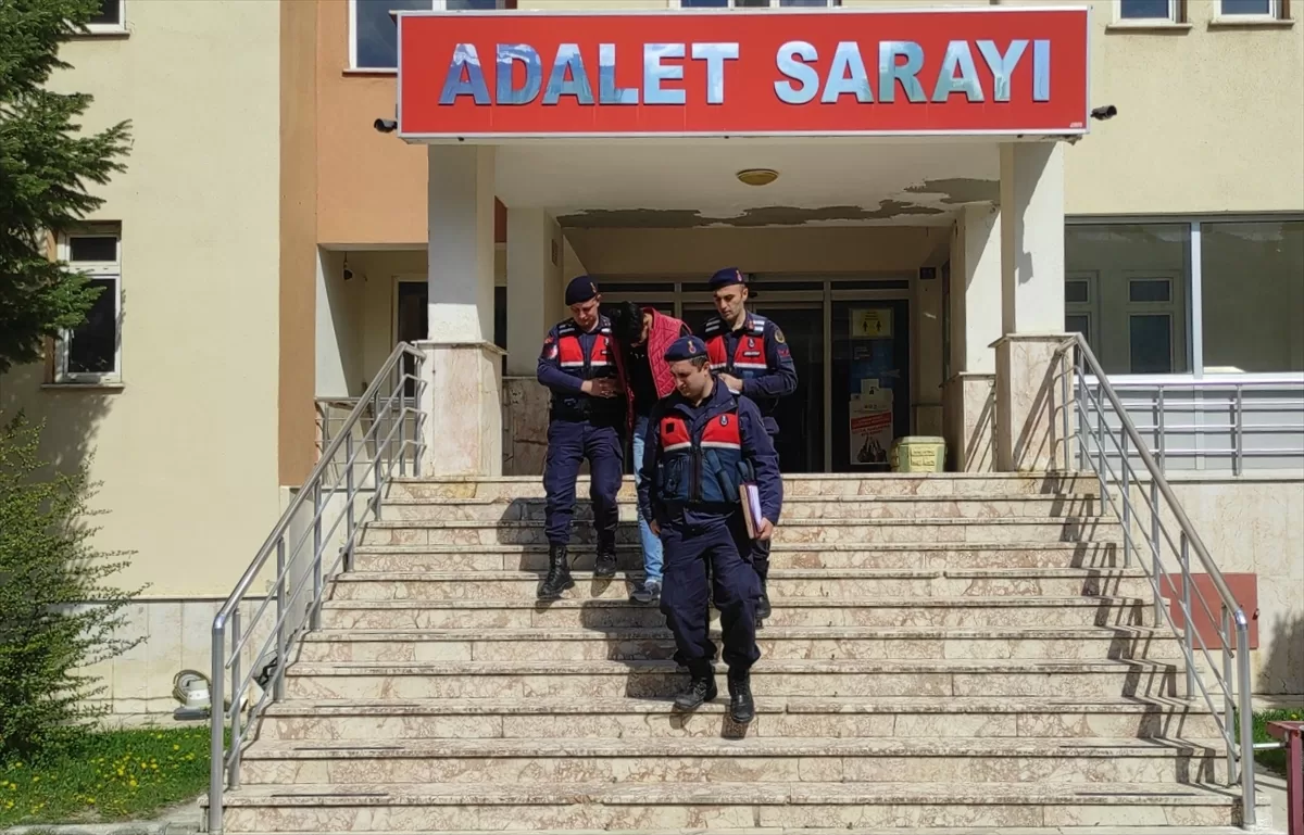 Konya'da yaşlı çiftin para ve ziynet eşyalarını dolandıran zanlı tutuklandı