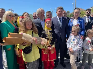 - "Karadeniz'in eşsiz güzelliklerini turizme kazandırmak, bu vizyonu ortaya koyarak