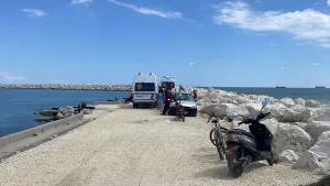 MERSİN (AA) – Mersin'in merkez Akdeniz ilçesinde denizde erkek cesedi