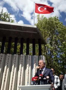 - "Teröristlerin önünde iki yol var ya gömülecekler ya da